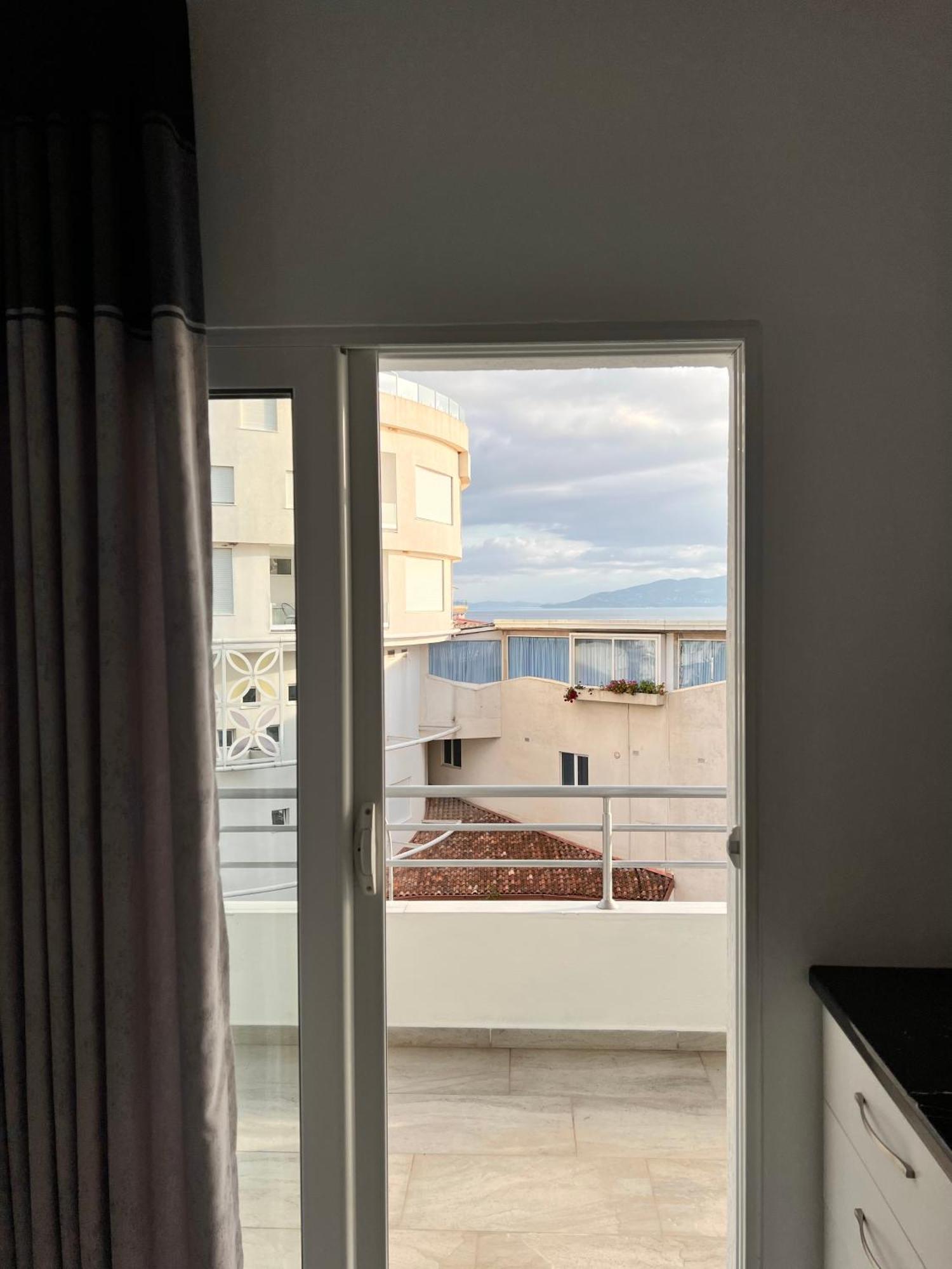 Gjoka Apartments, In Front Of Bougainville Bay Sarande Room photo