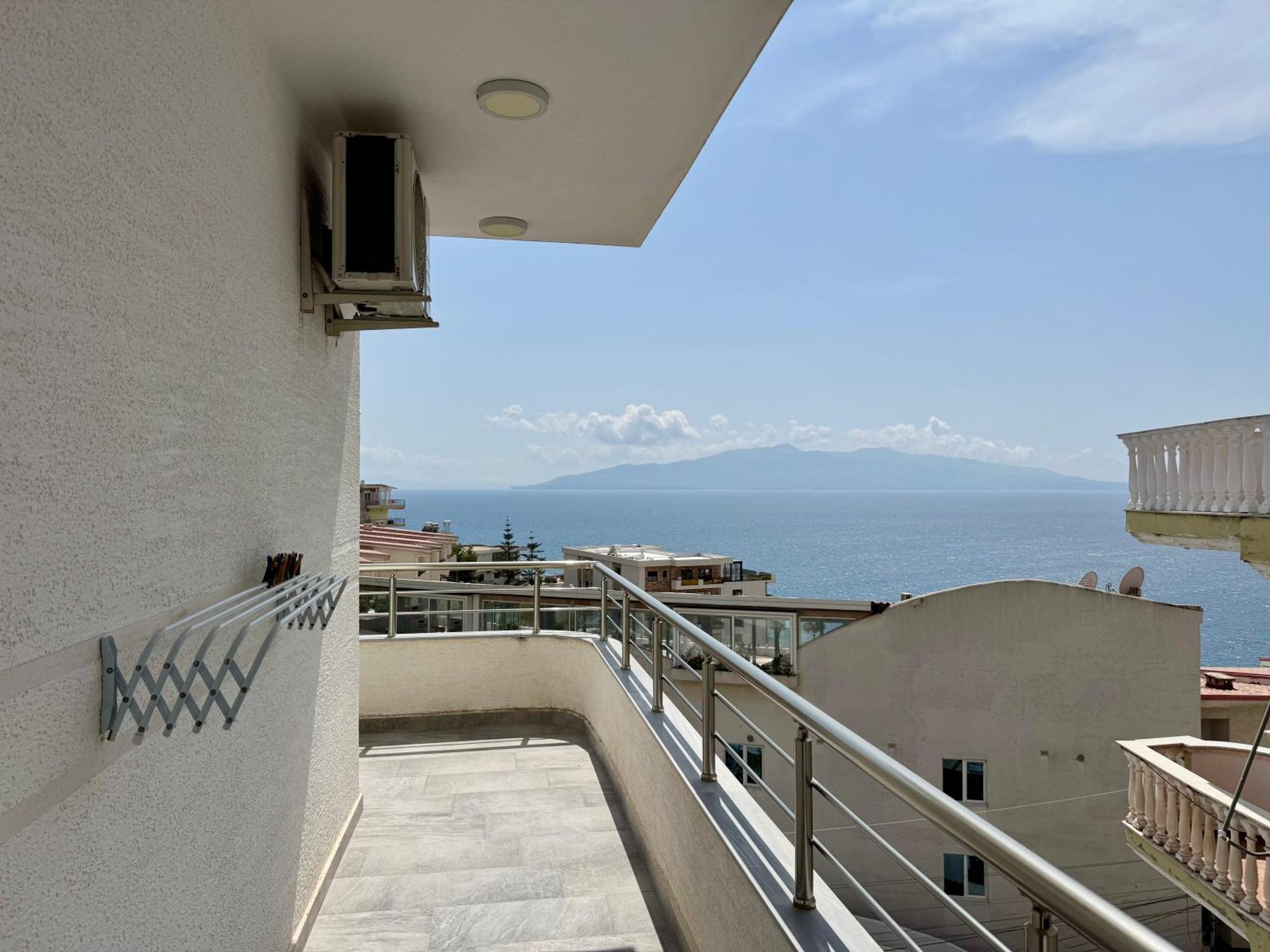 Gjoka Apartments, In Front Of Bougainville Bay Sarande Exterior photo